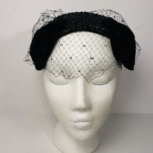 Mary Corene Black‎ Velvet Veiled Capulet Hat Fascinator Skull Cap Straw